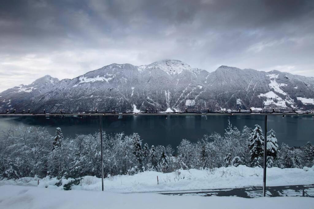 Exklusives Chalet Mit Traumhafter See- Und Bergsicht Seelisberg Exterior photo