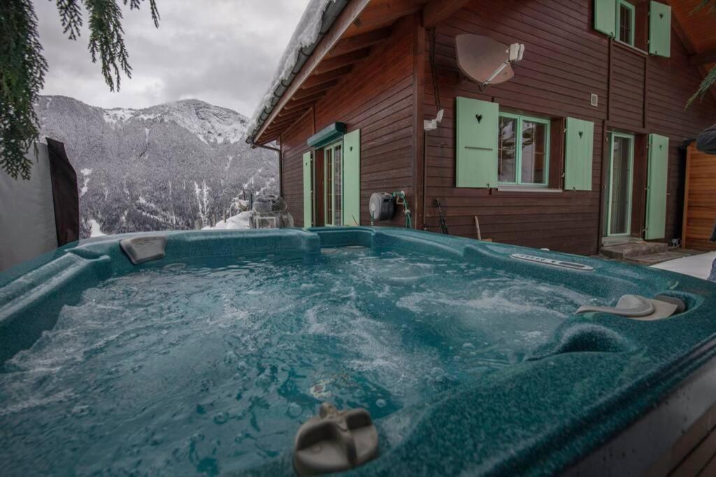 Exklusives Chalet Mit Traumhafter See- Und Bergsicht Seelisberg Exterior photo